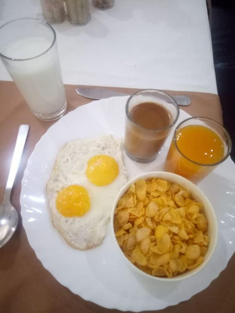 Hotel Lumbini International Bodh Gaya Dış mekan fotoğraf